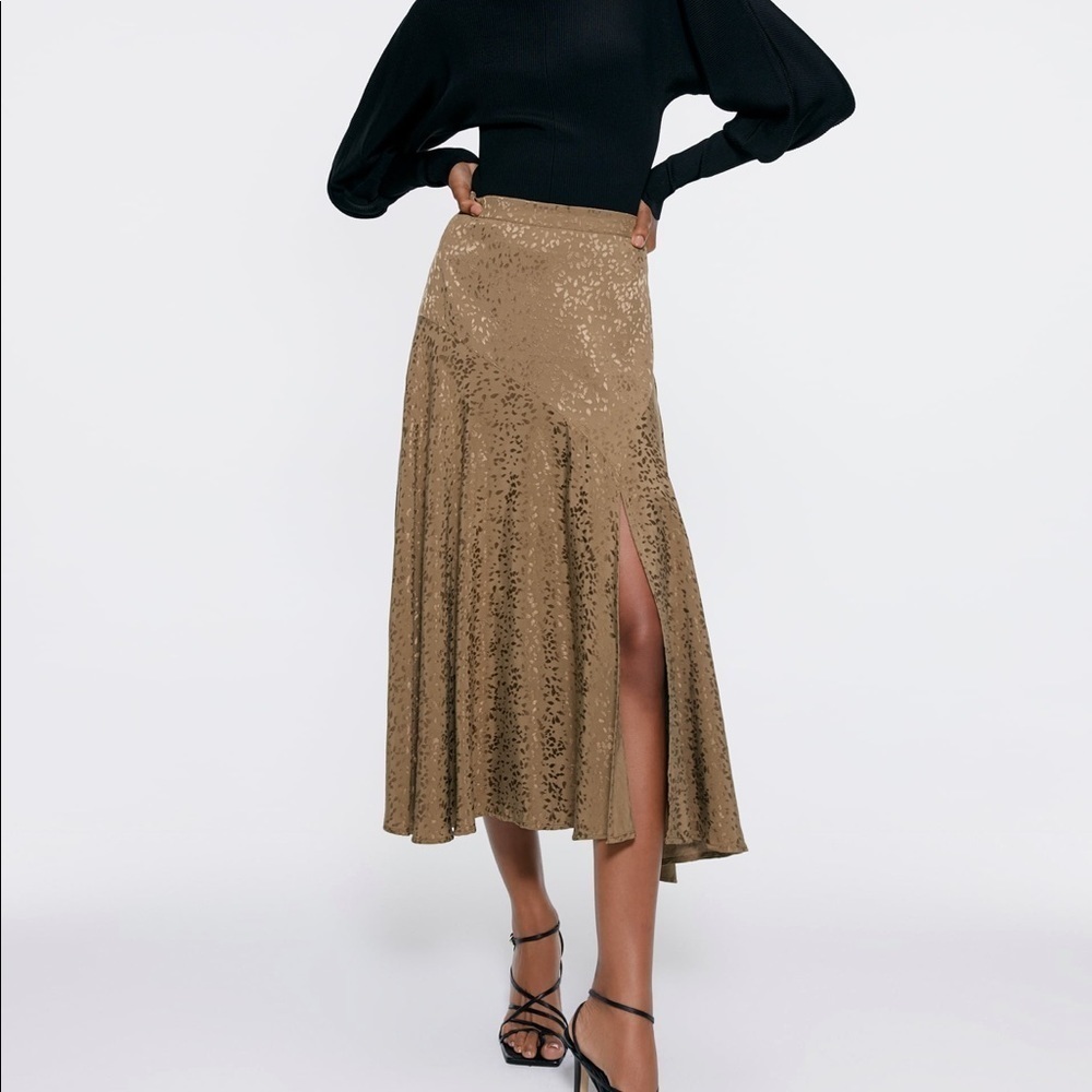 Zara | Jacquard Midi Skirt Oil Green Size XS NWT